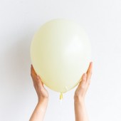 Латексный воздушный шар, цвет пастель нежно-желтый, 30 см
